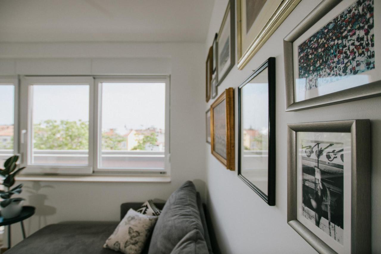 Eva'S Apartment Split Exterior photo